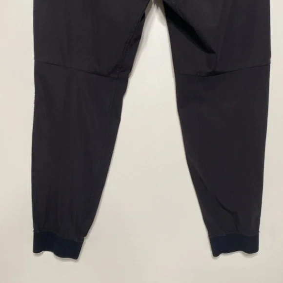 Lululemon Men’s Jogger Size Large in Black - Picture 12 of 16